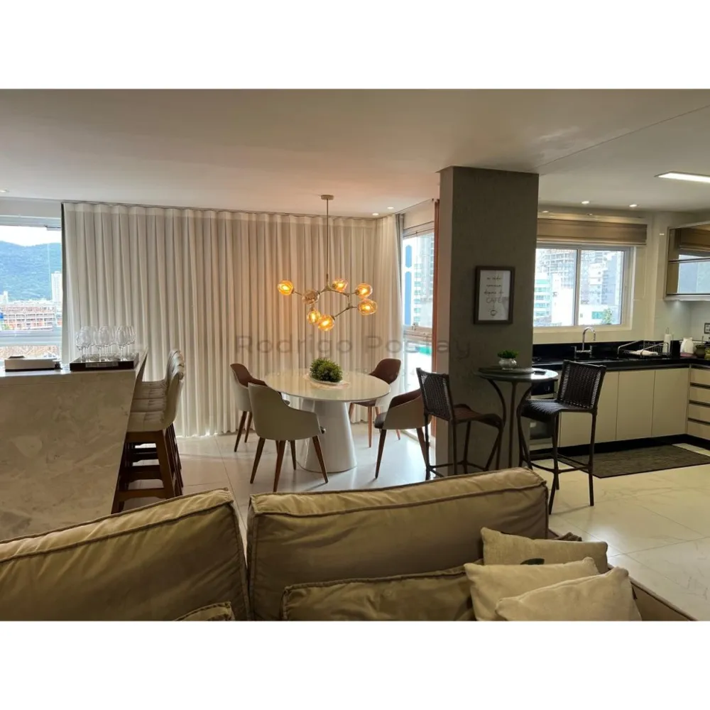 Apartamento Finamente Mobiliado no Residencial La Mar - Meia Praia