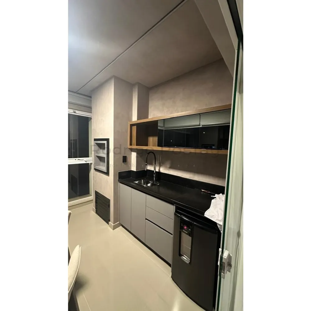 Apartamento Finamente Mobiliado no Hamburgo Residence - Meia Praia em 100x