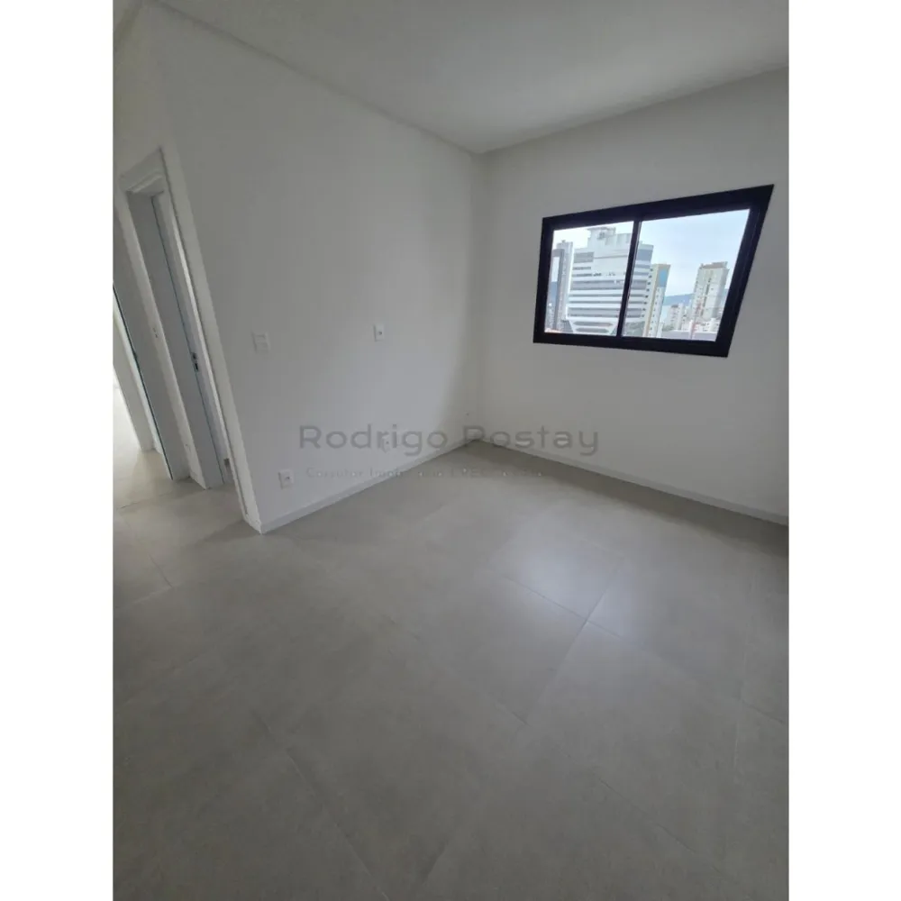 Apartamento com vista mar espetacular no Villa Horizon - Meia Praia