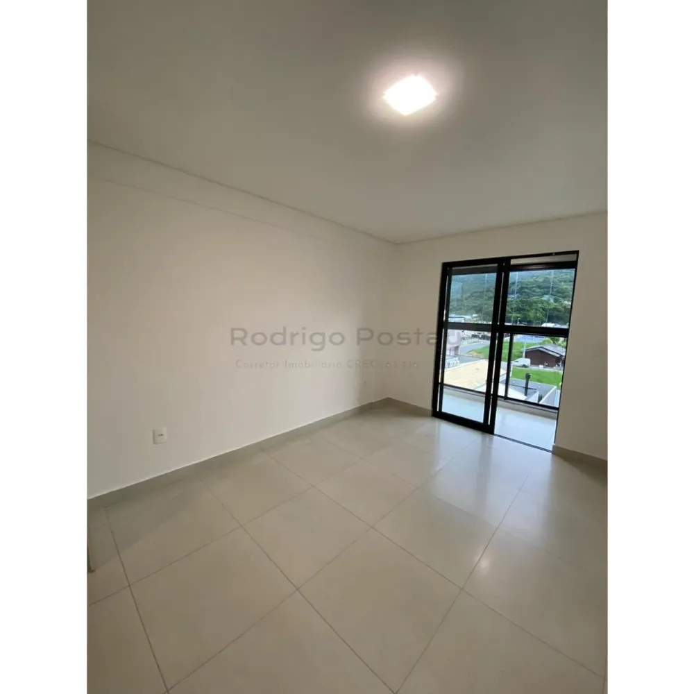 Apartamento semi mobiliado no Residencial José André - Morretes Itapema