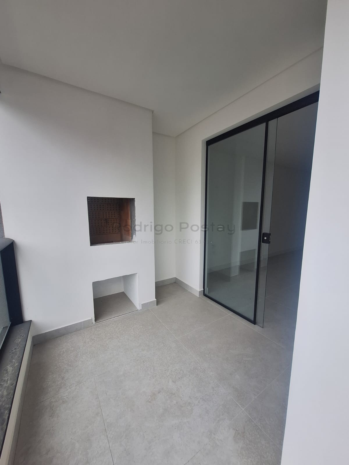 Apartamento a 450m da praia, no residencial Dallas House - Morretes Itapema 