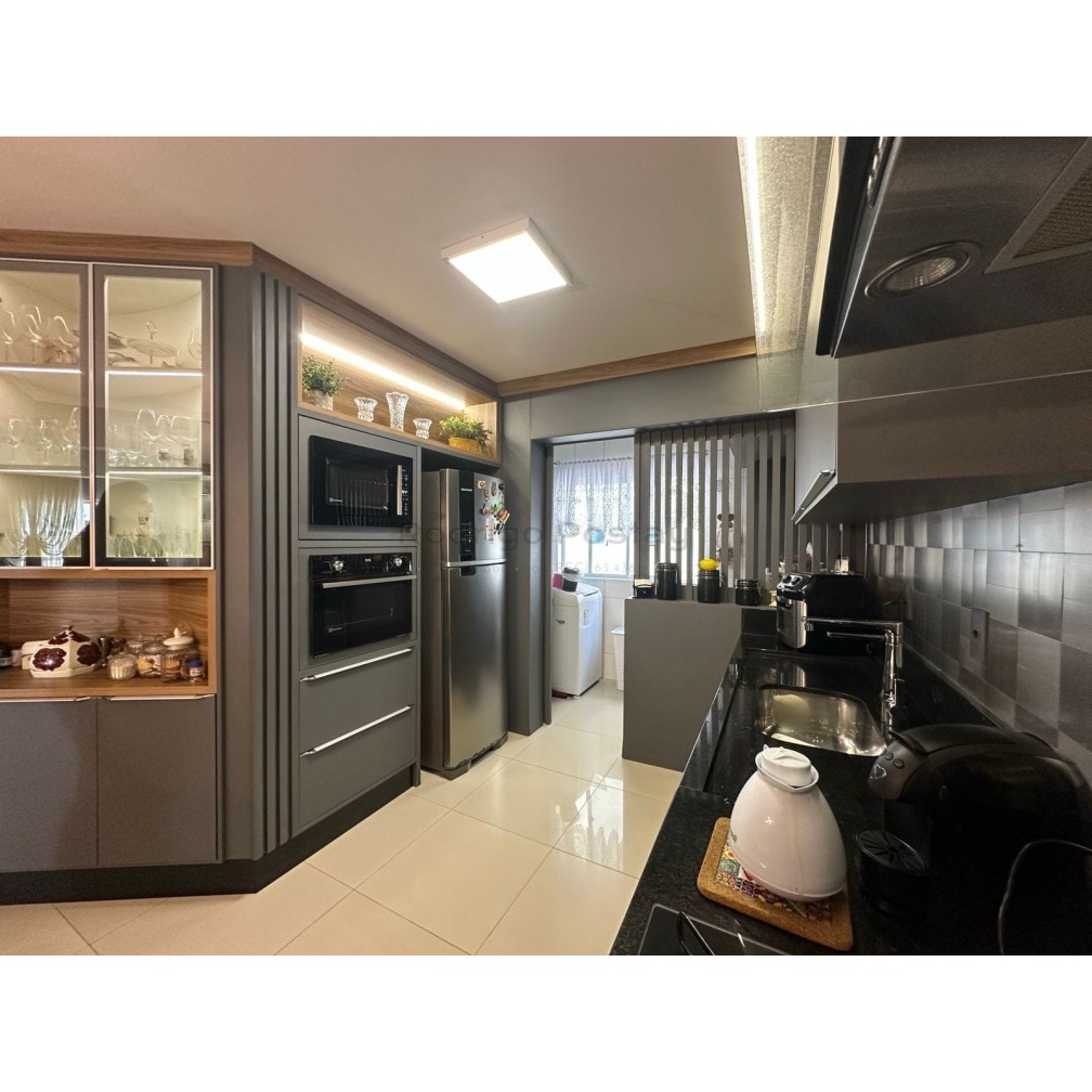 Parcelado em 84x | 3 Quartos Finamente Mobiliado – Meia Praia, Itapema