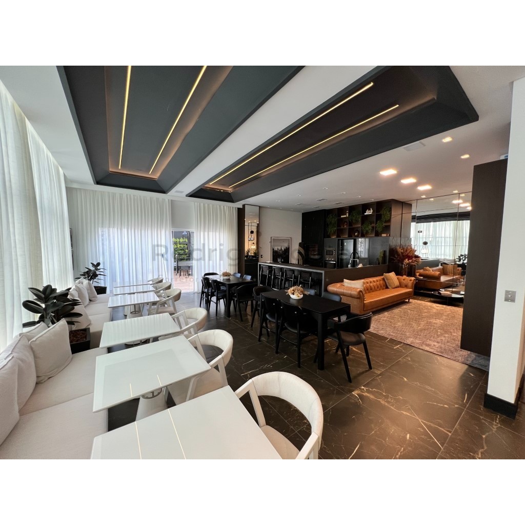 🏡 Apartamento Novo com 4 Suítes | Pronto para Morar | Meia Praia - Itapema/SC