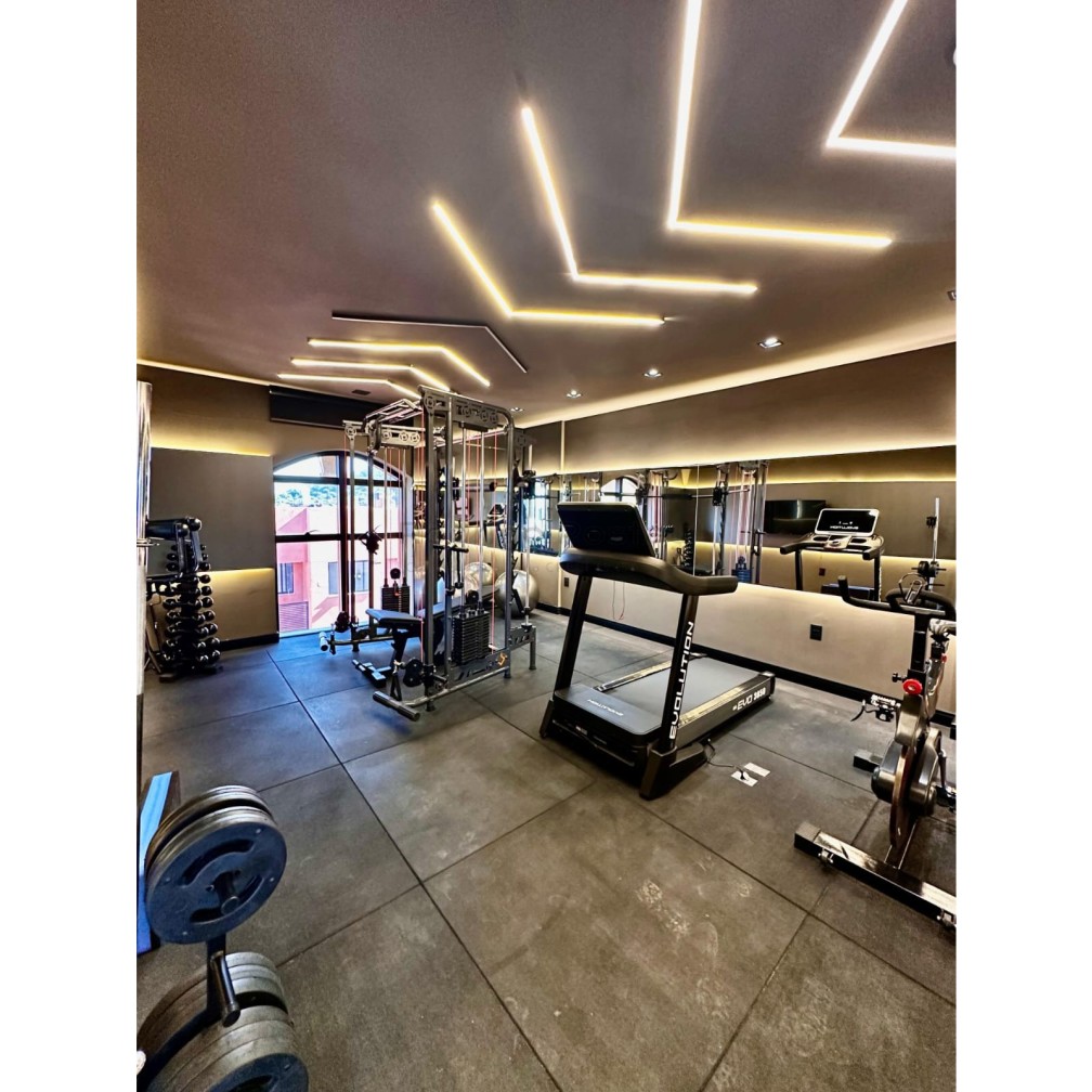 🏡 SEU NOVO LAR ESPERA POR VOCÊ - Apartamento Semi-mobiliado no coração do Morretes🏡