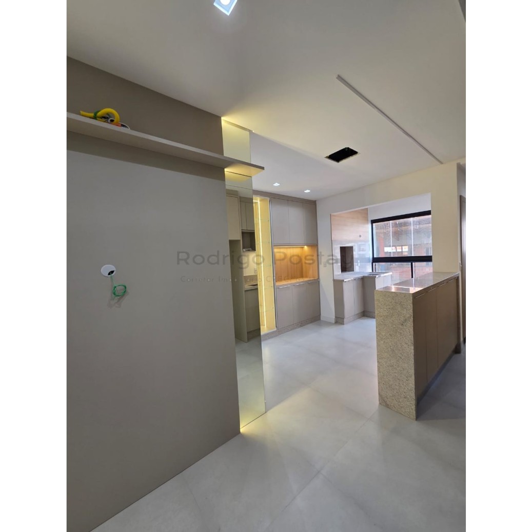 🏡 SEU NOVO LAR ESPERA POR VOCÊ - Apartamento Semi-mobiliado no coração do Morretes🏡