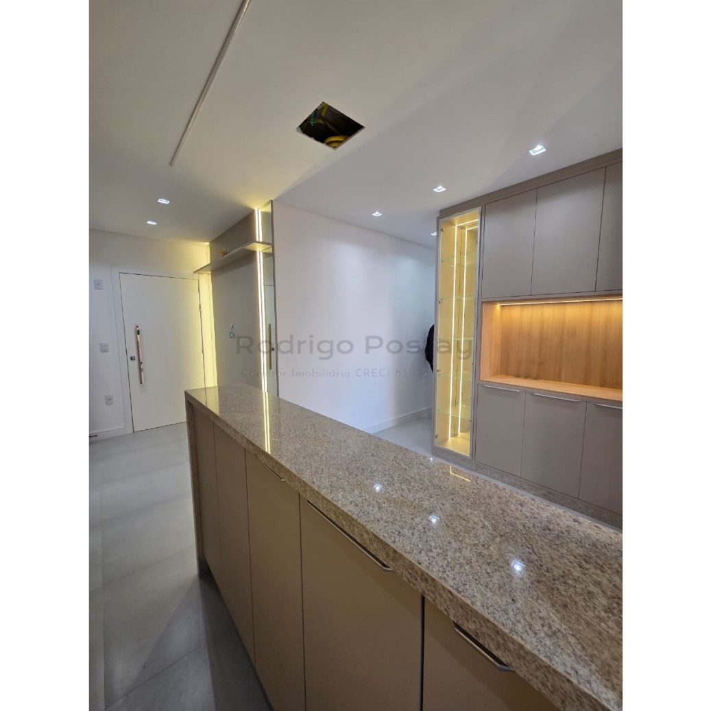 🏡 SEU NOVO LAR ESPERA POR VOCÊ - Apartamento Semi-mobiliado no coração do Morretes🏡