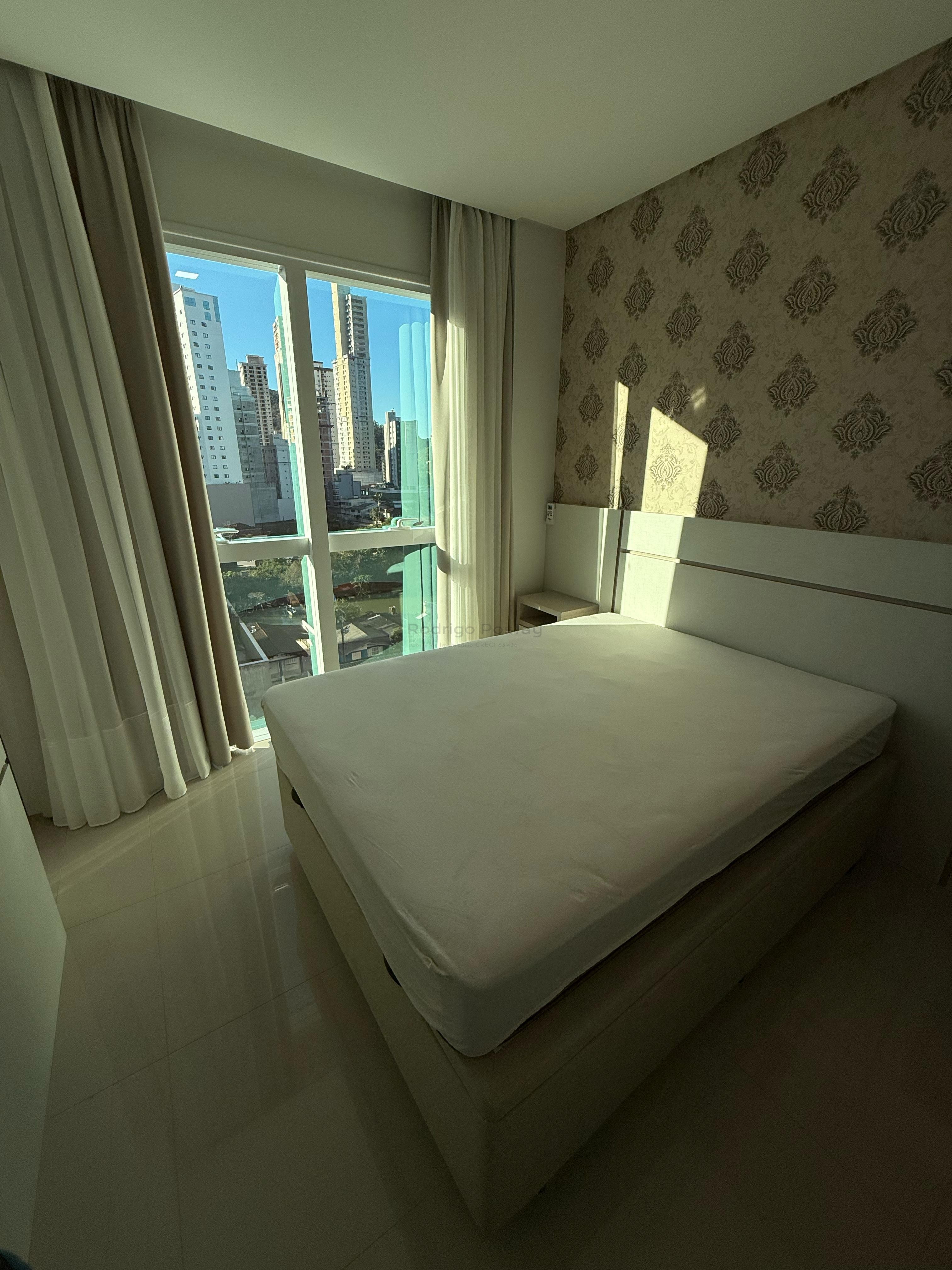 Apartamento com incrível vista mar no Centro Itapema Pronto para Morar - 03 Suítes sendo 01 Master 