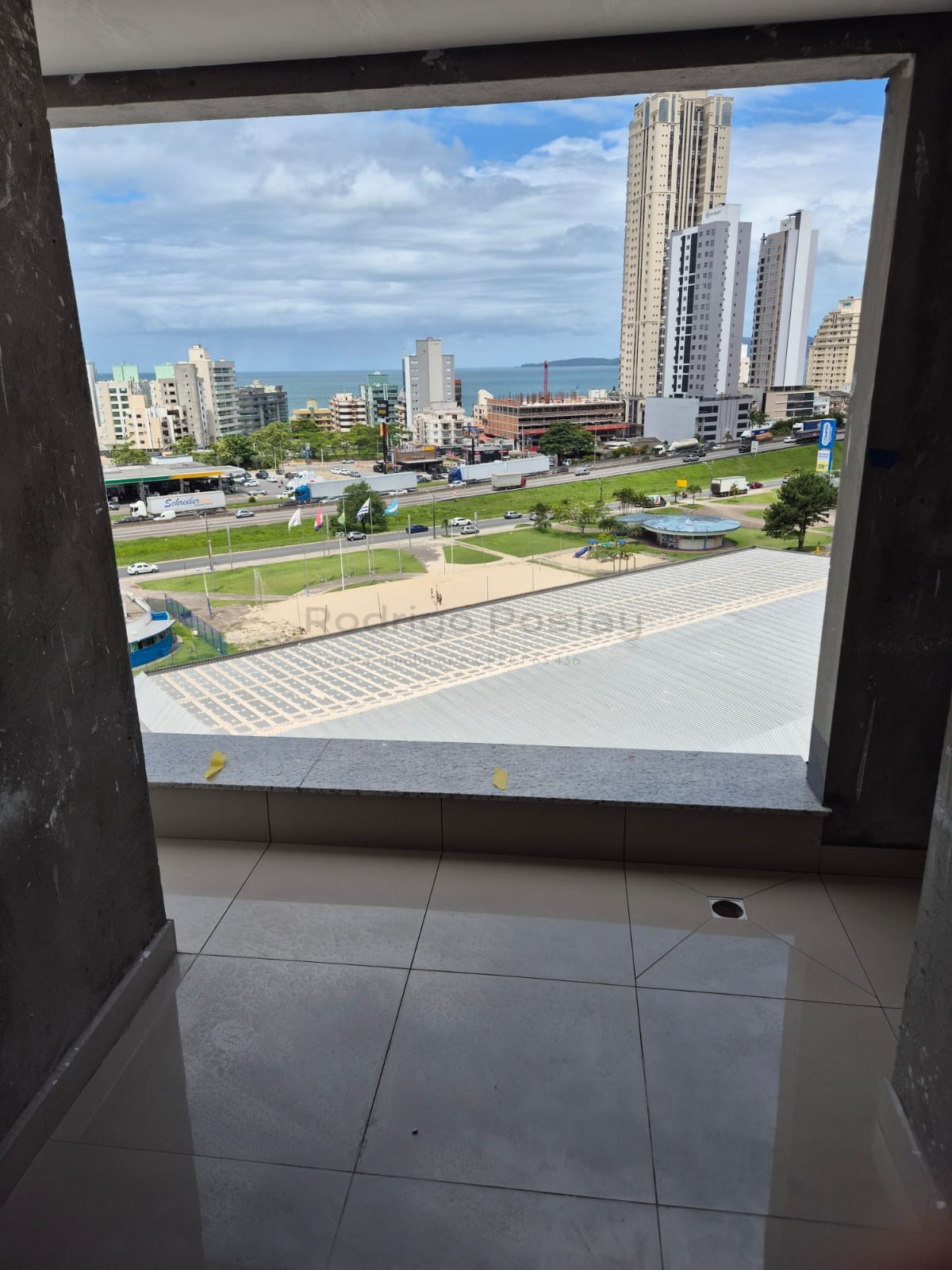 Apartamento com vista mar no Blue Garden Residence - Tabuleiro Itapema