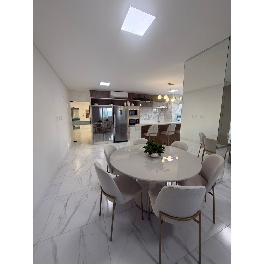 Apartamento no Residencial Di Maria em 60x - Morretes Itapema