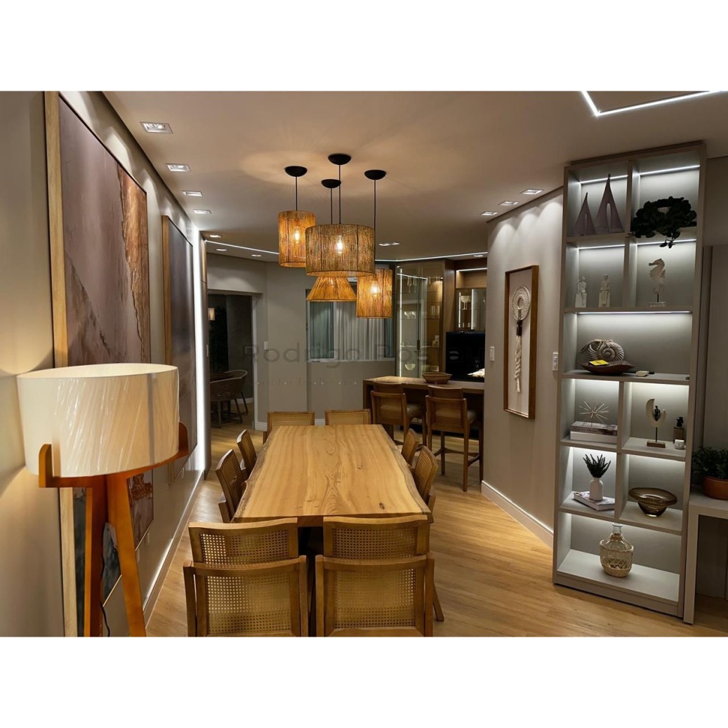 🏖️ Apartamento Finamente Mobiliado – 4 Quartos a Apenas 300m do Mar! 🌊