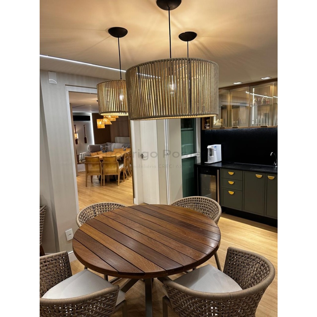 🏖️ Apartamento Finamente Mobiliado – 4 Quartos a Apenas 300m do Mar! 🌊