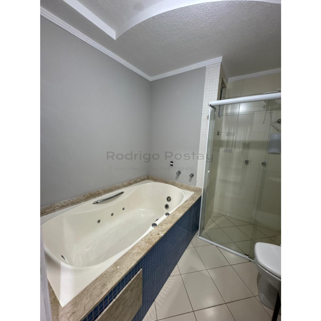 🏡 Apartamento à Venda em Meia Praia – Itapema/SC