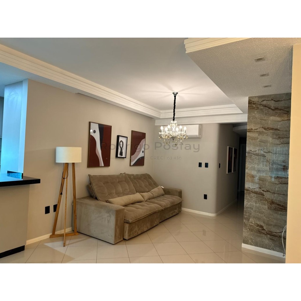 🏡 Apartamento à Venda em Meia Praia – Itapema/SC