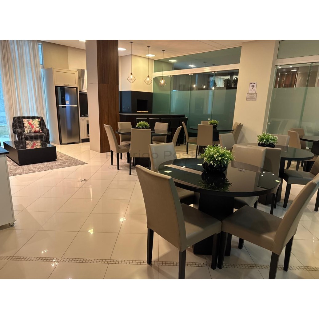 🏡 Apartamento à Venda em Meia Praia – Itapema/SC