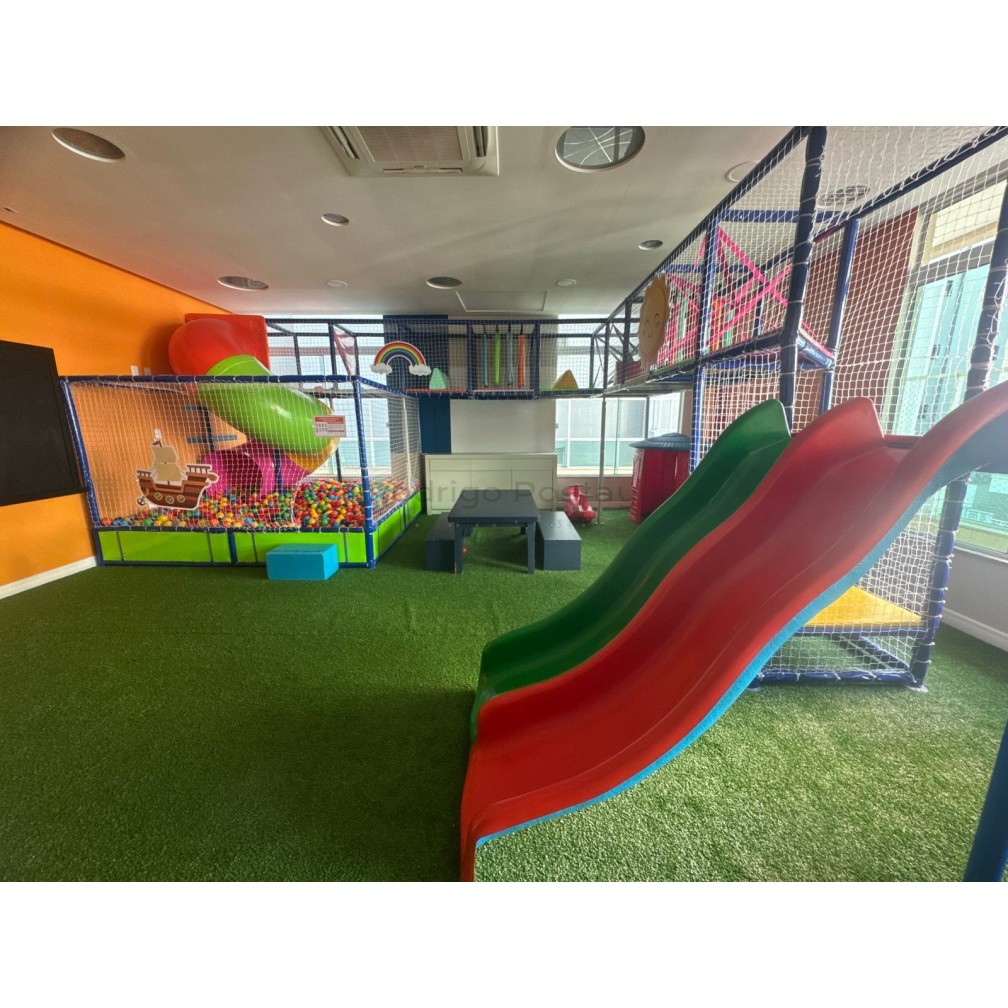 🏡 Apartamento à Venda em Meia Praia – Itapema/SC