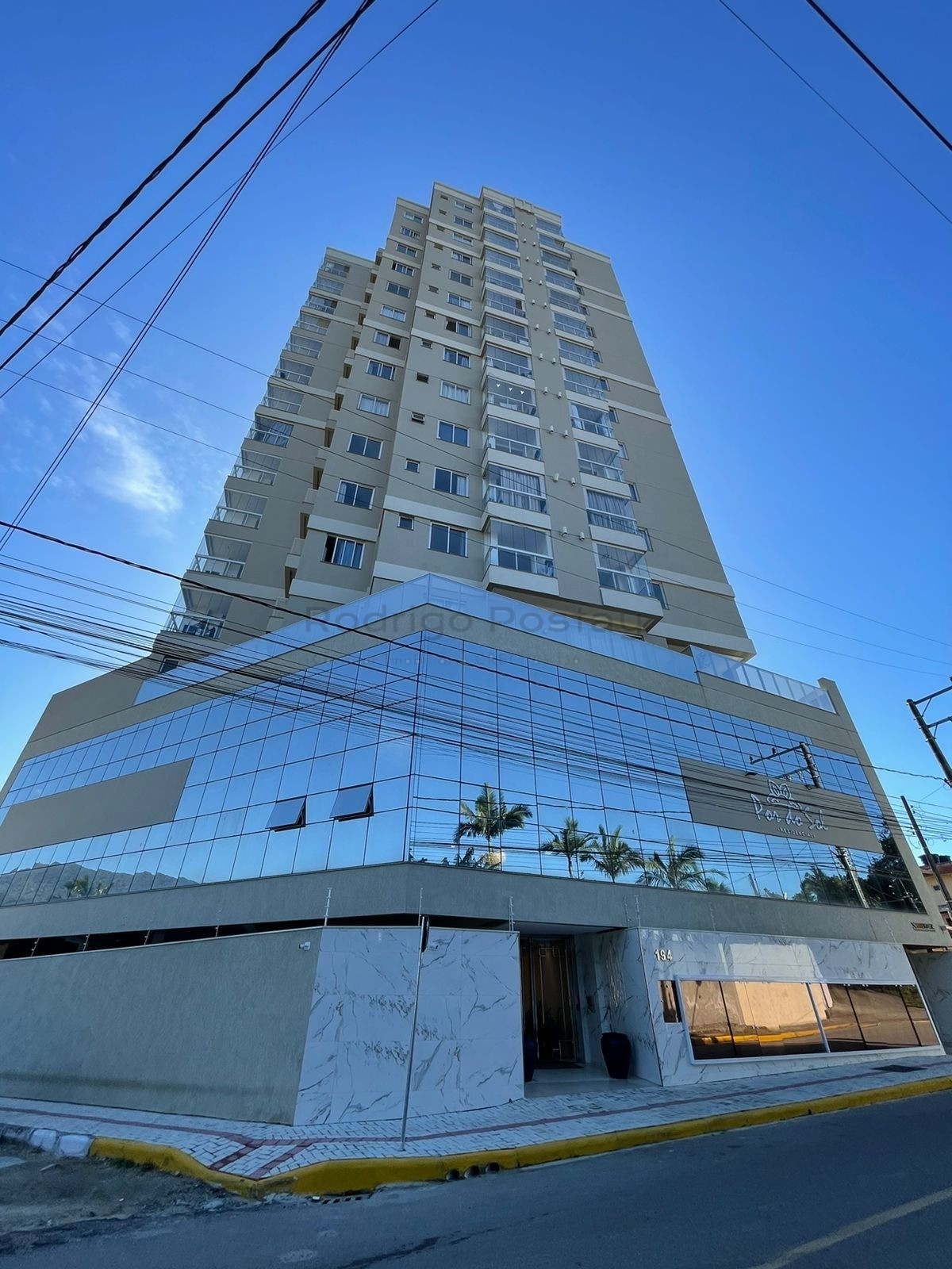 Apartamento com Vista Mar, Residencial Por do Sol -Várzea, Itapema