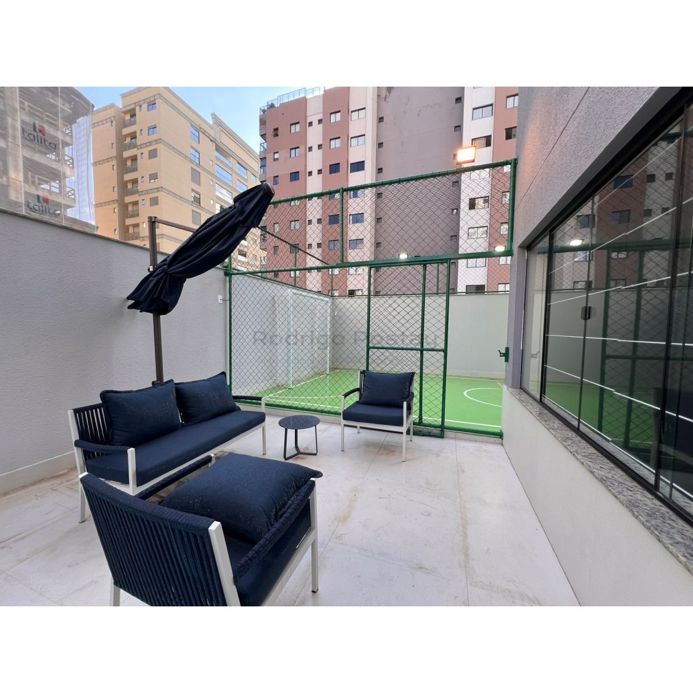 Apartamento 3 suítes na Meia Praia com pagamento em 100x