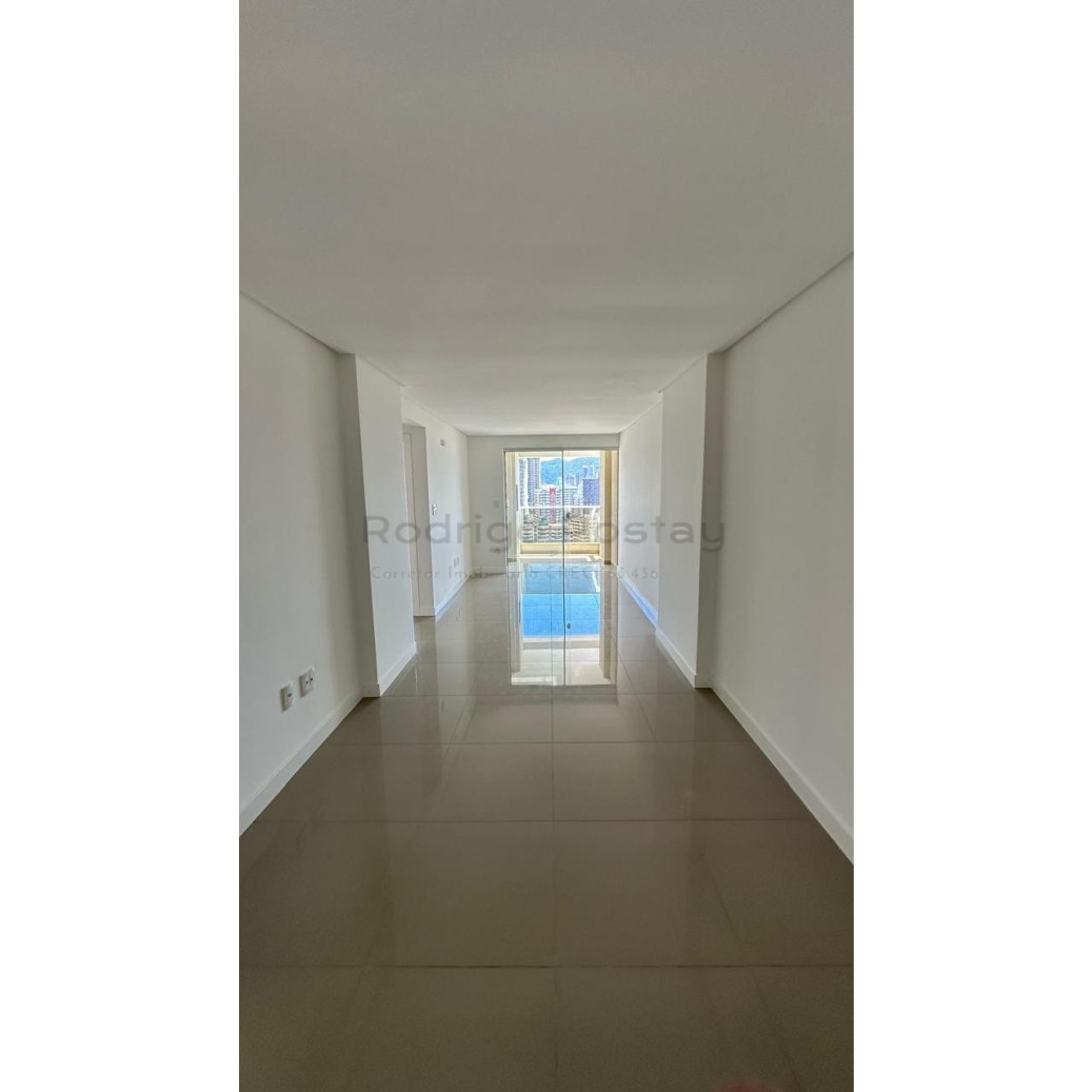 Apartamento a venda em Itapema 🏖️ com vista Mar 🌊🌊 apenas 250m da praia📍e com Lazer completo 