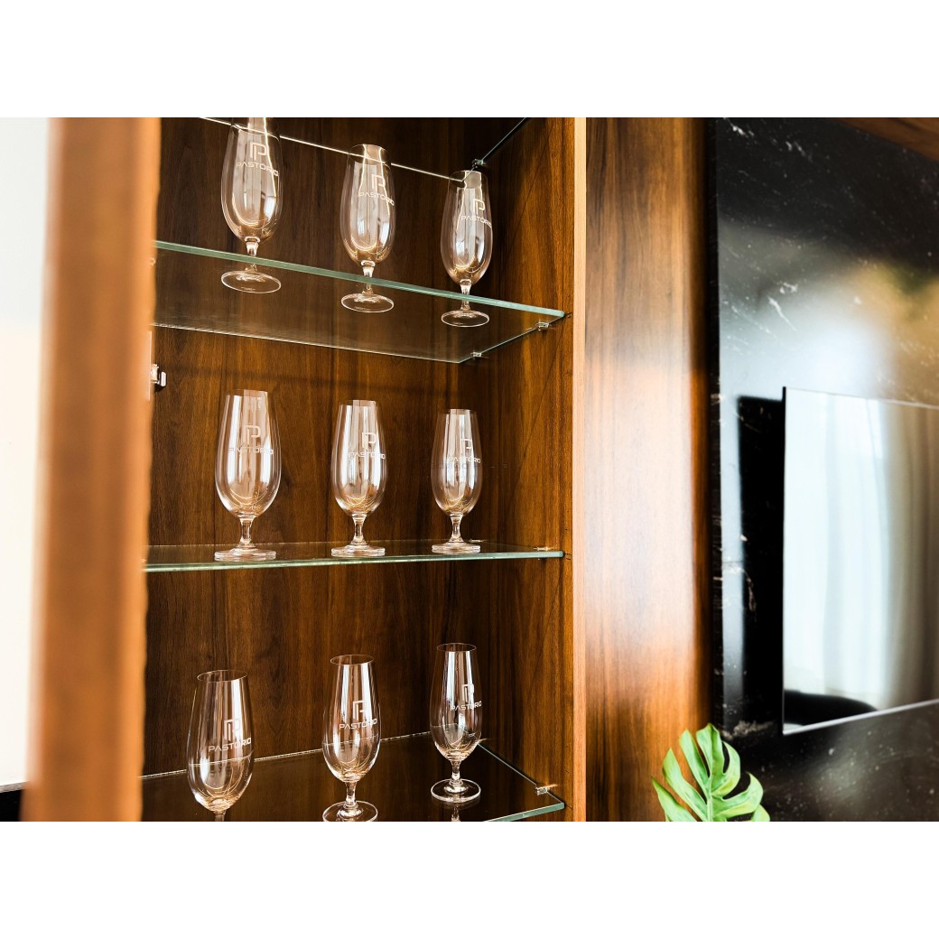 Apartamento com 3 suítes e lazer no rooftot 500m da Praia do Pereque