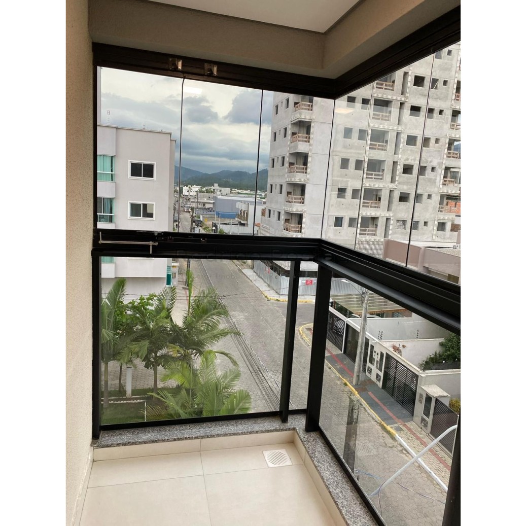 Apartamento semi mobiliado no Residencial José André - Morretes Itapema