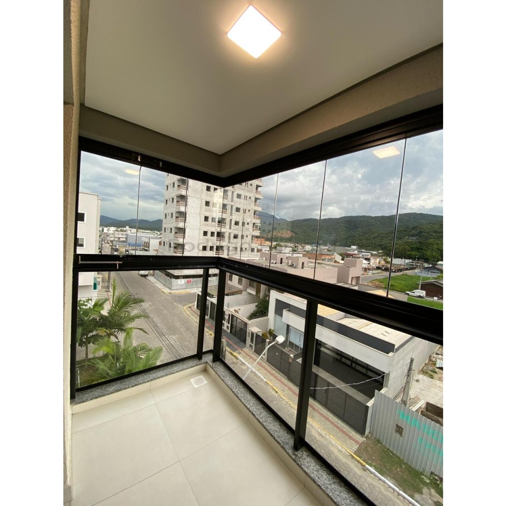 Apartamento semi mobiliado no Residencial José André - Morretes Itapema