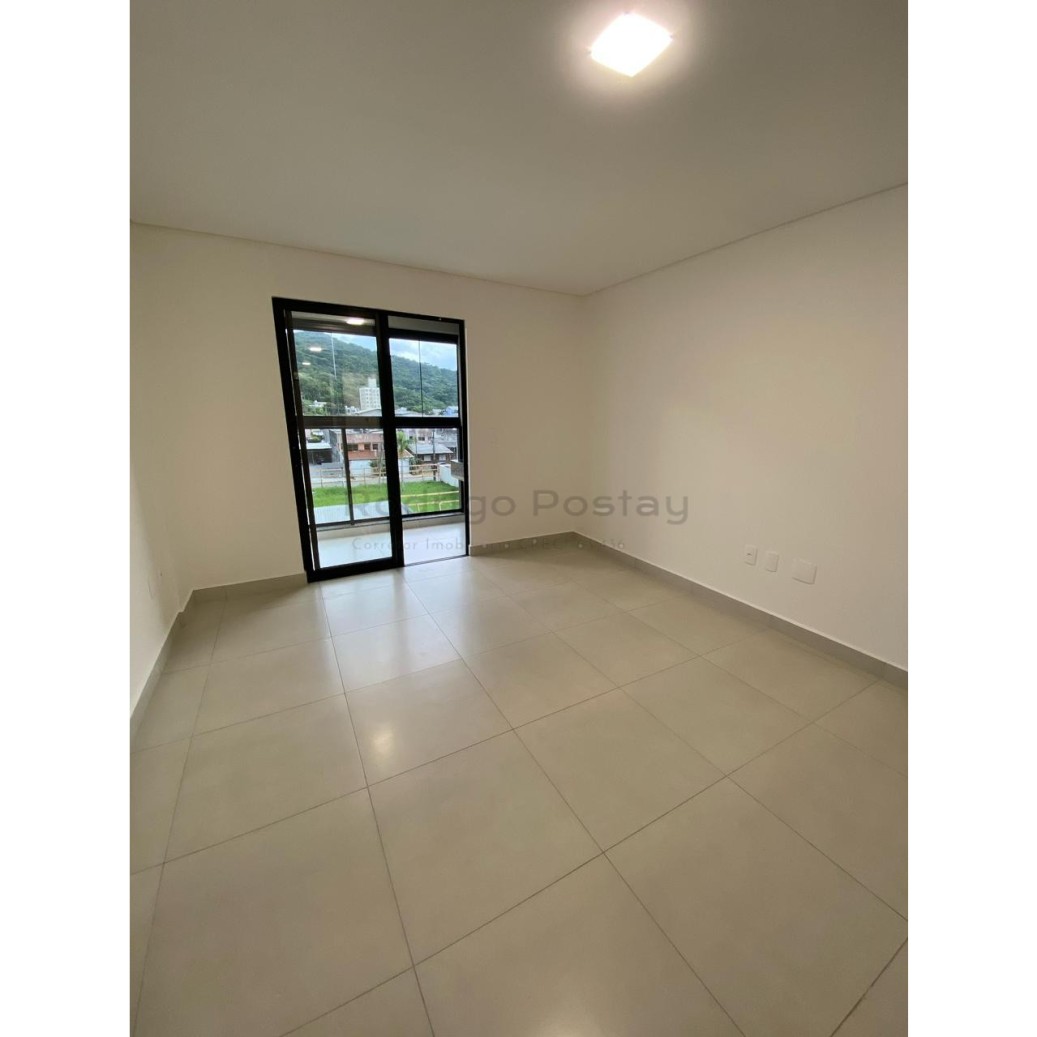 Apartamento semi mobiliado no Residencial José André - Morretes Itapema