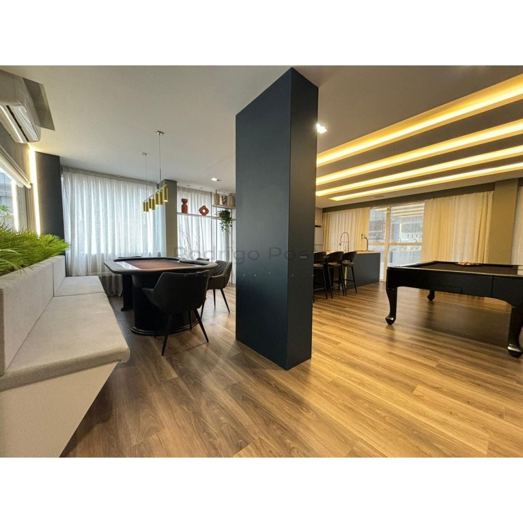 IMPERDÍVEL Apartamento finamente mobiliado na Meia Praia