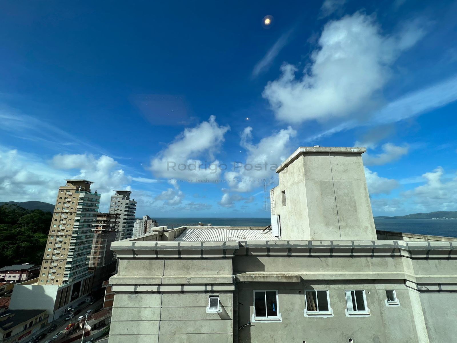 Apartamento com 3 quartos finamente mobiliado - com vista mar e lazer completo