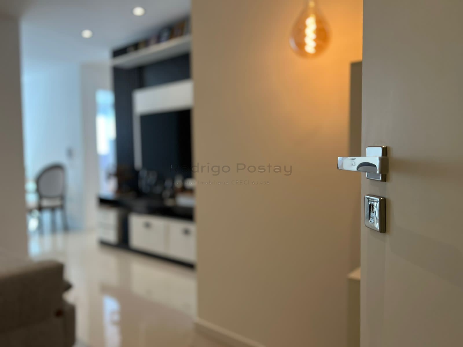 Apartamento com 3 quartos finamente mobiliado - com vista mar e lazer completo