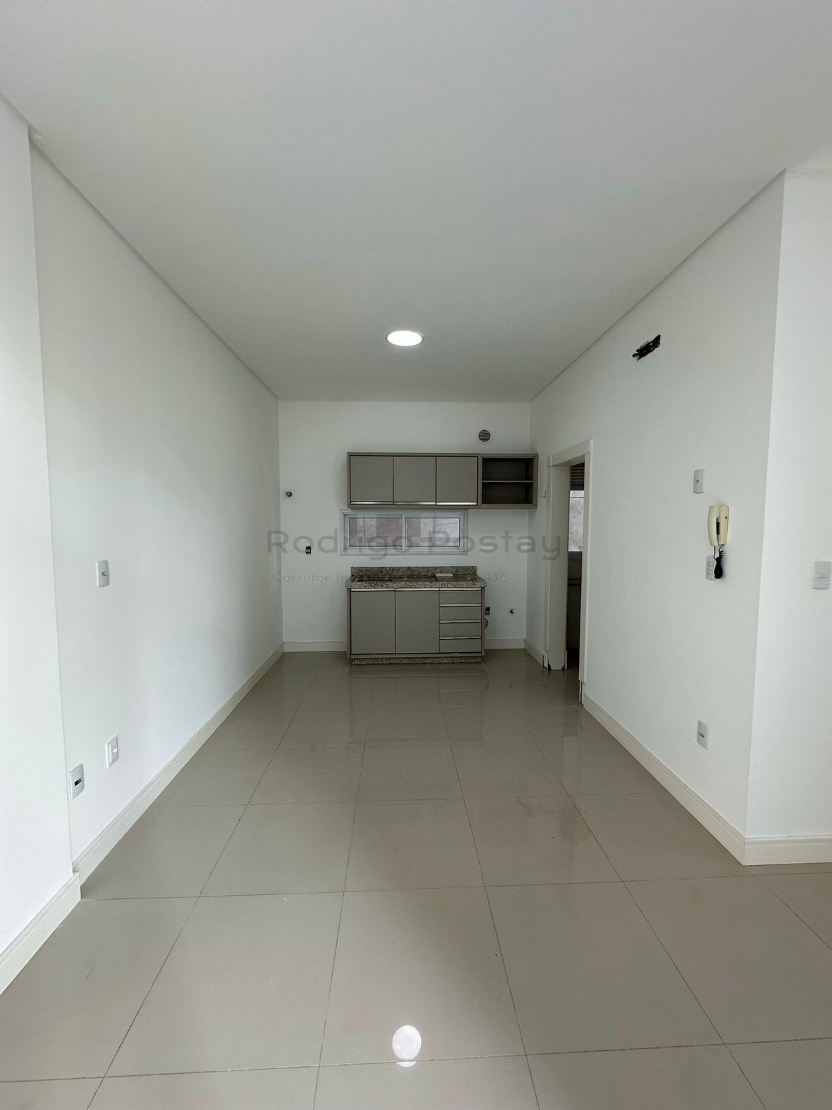 Apartamento no Santa Monica Residence com opção de parcelamento em até 72x - Meia Praia