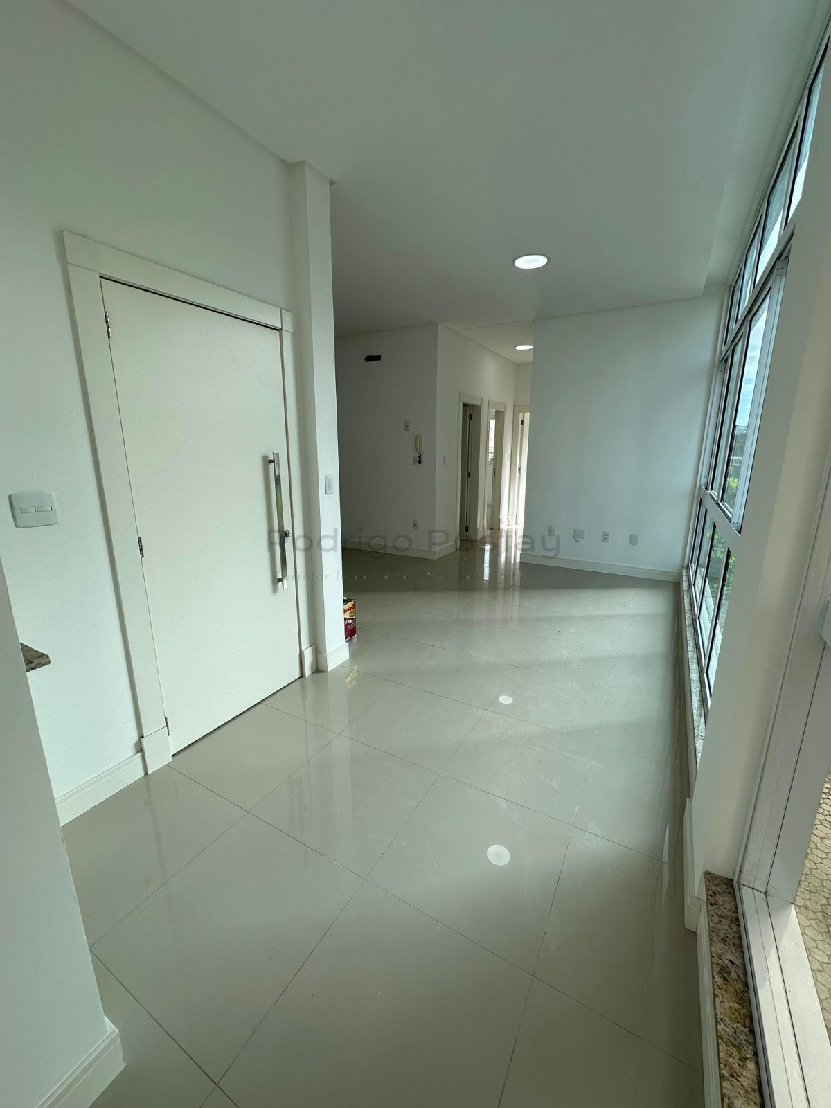 Apartamento no Santa Monica Residence com opção de parcelamento em até 72x - Meia Praia