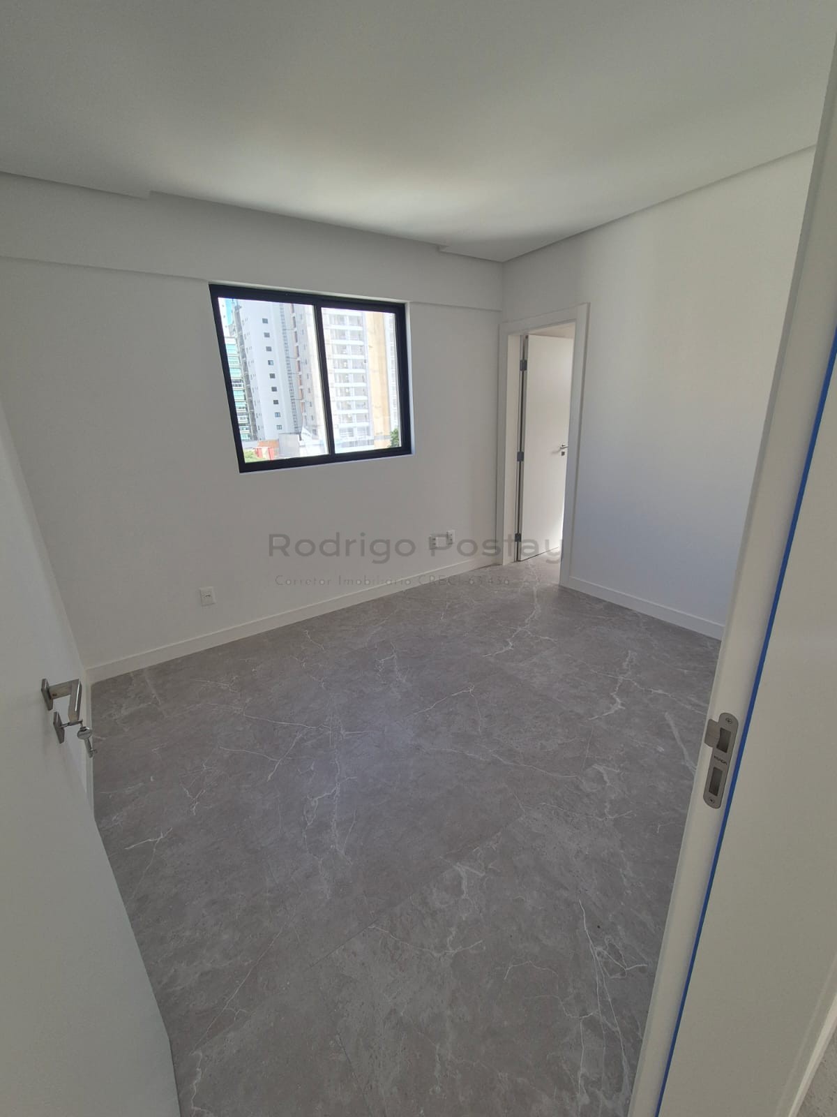 Apartamento no Residencial Santa Monica com lazer completo - Meia Praia Itapema