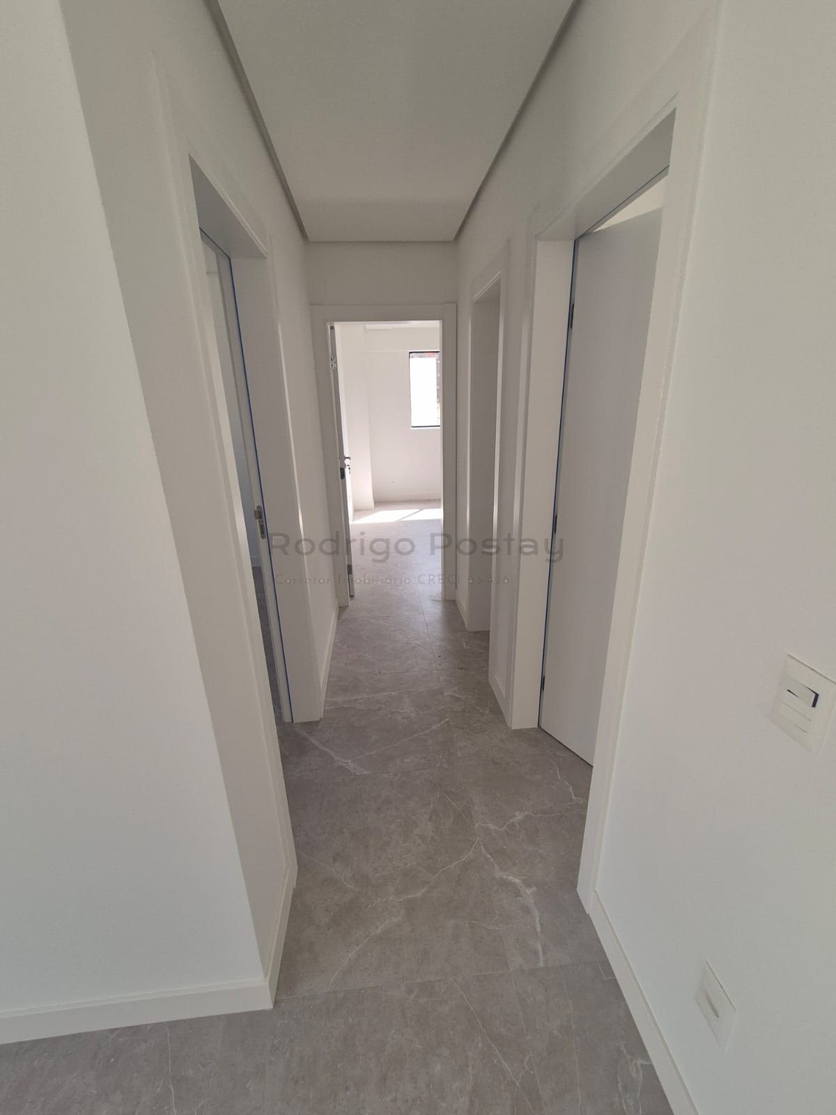 Apartamento no Residencial Santa Monica com lazer completo - Meia Praia Itapema