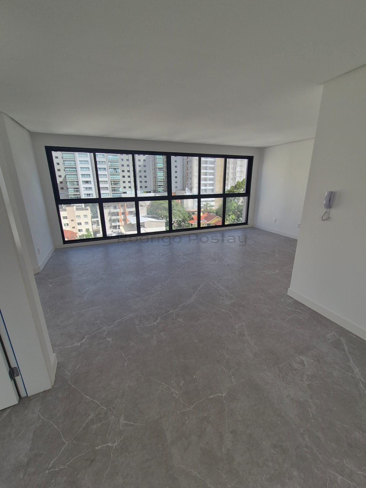 Apartamento no Residencial Santa Monica com lazer completo - Meia Praia Itapema