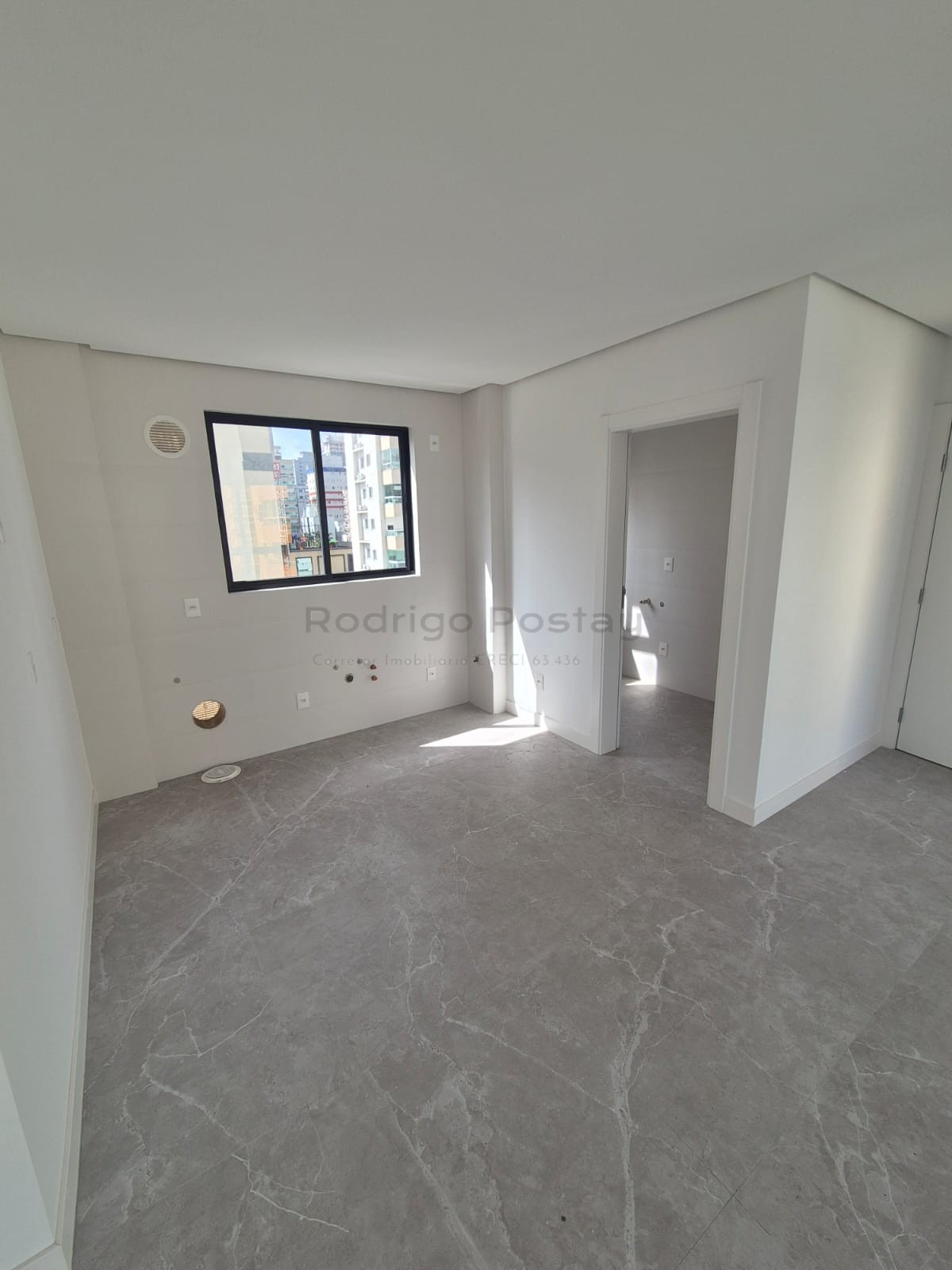 Apartamento no Residencial Santa Monica com lazer completo - Meia Praia Itapema