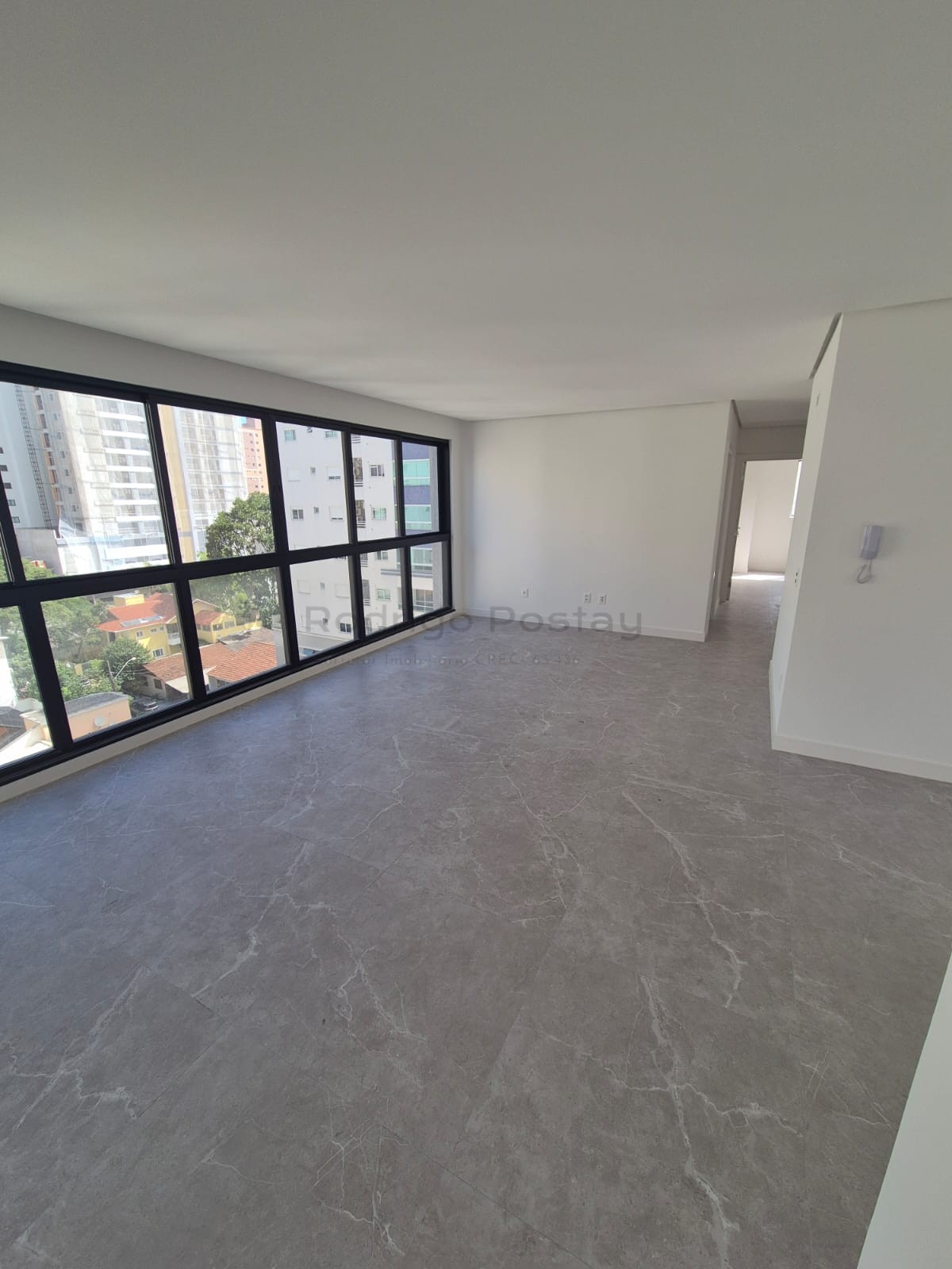 Apartamento no Residencial Santa Monica com lazer completo - Meia Praia Itapema