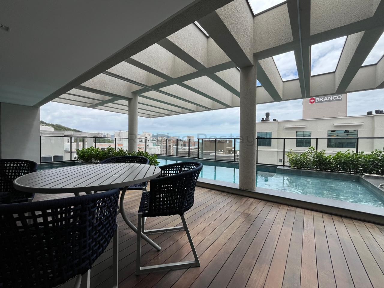 Apartamento no Scenarium Residence com lazer no Rooftop - Morretes