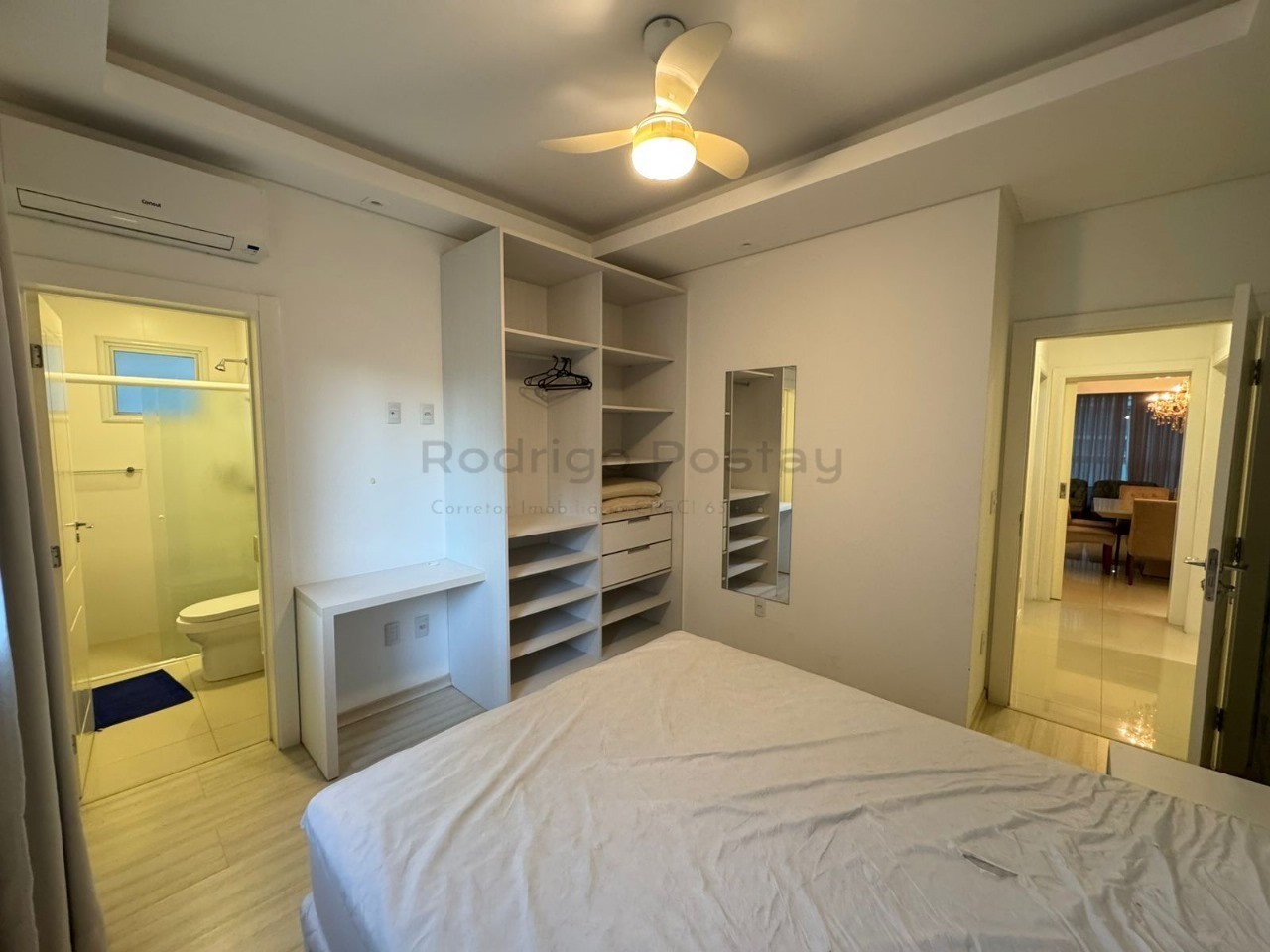 Apartamento mobiliado no Grand Chateau - Dallo - Meia Praia Itapema