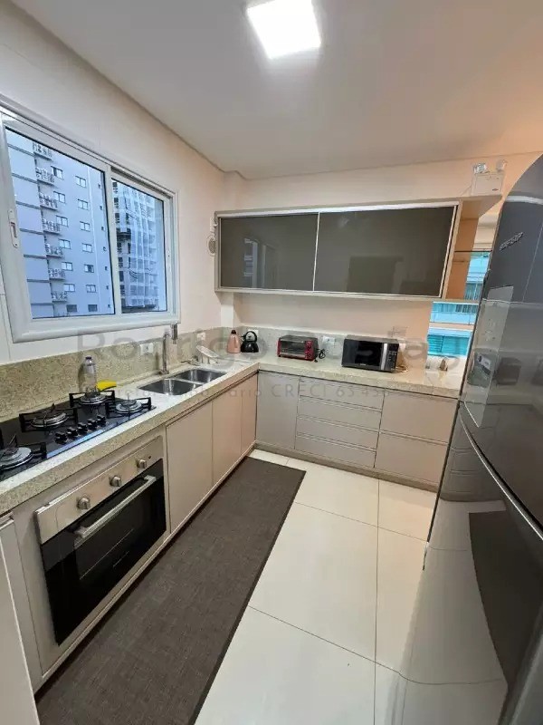 Apartamento mobiliado no Grand Chateau - Dallo - Meia Praia Itapema