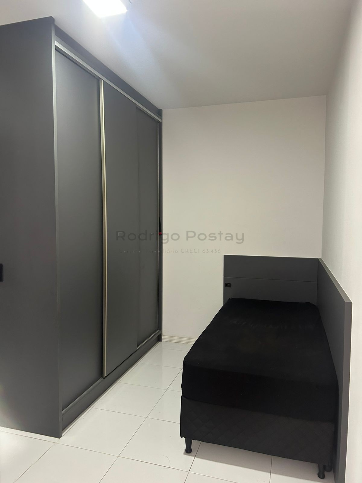 Apartamento mobiliado no Residencial Maresias - na Meia Praia em Itapema