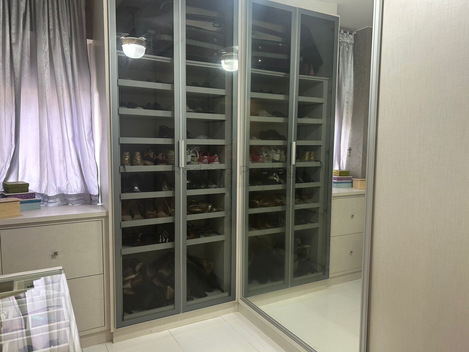 Apartamento mobiliado no Residencial Maresias - na Meia Praia em Itapema