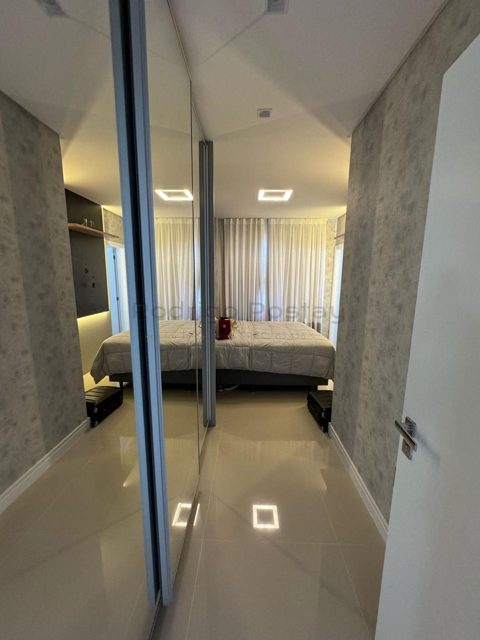 Apartamento Mobiliado no Hamburgo Residence com saldo em 100x - Meia Praia