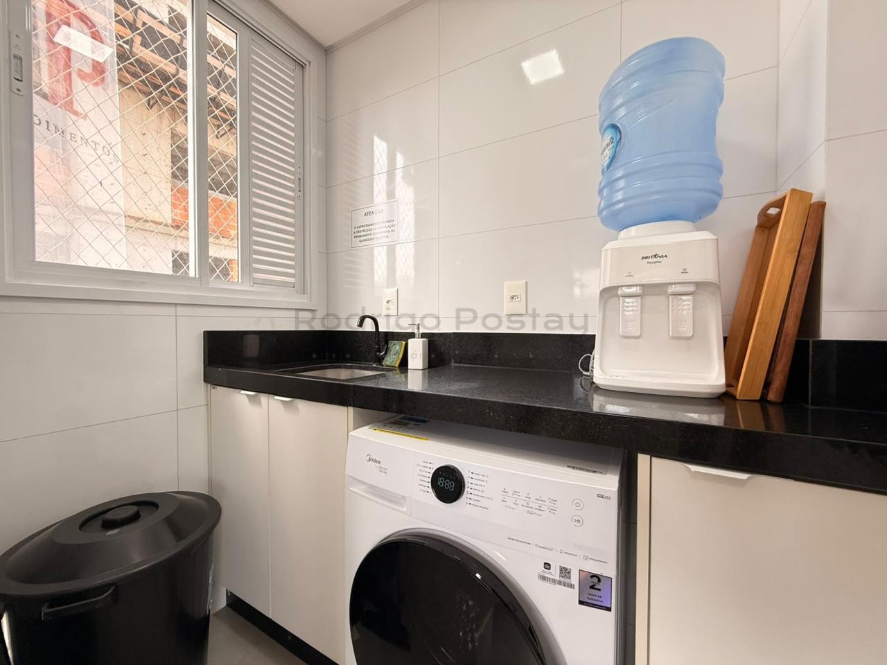 Apartamento mobiliado no Residencial Vernaza no Centro de Itapema