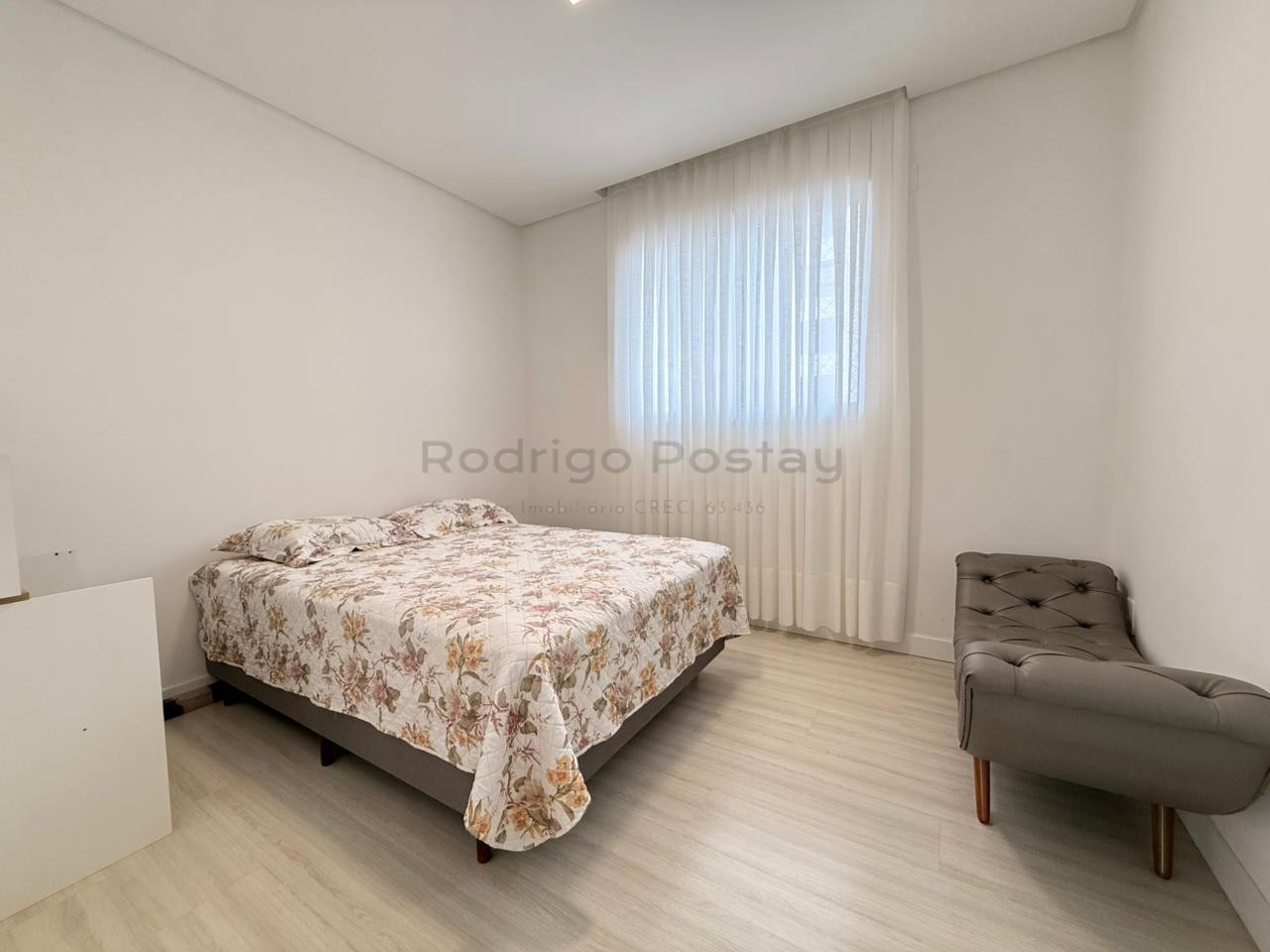 Apartamento mobiliado no Residencial Vernaza no Centro de Itapema