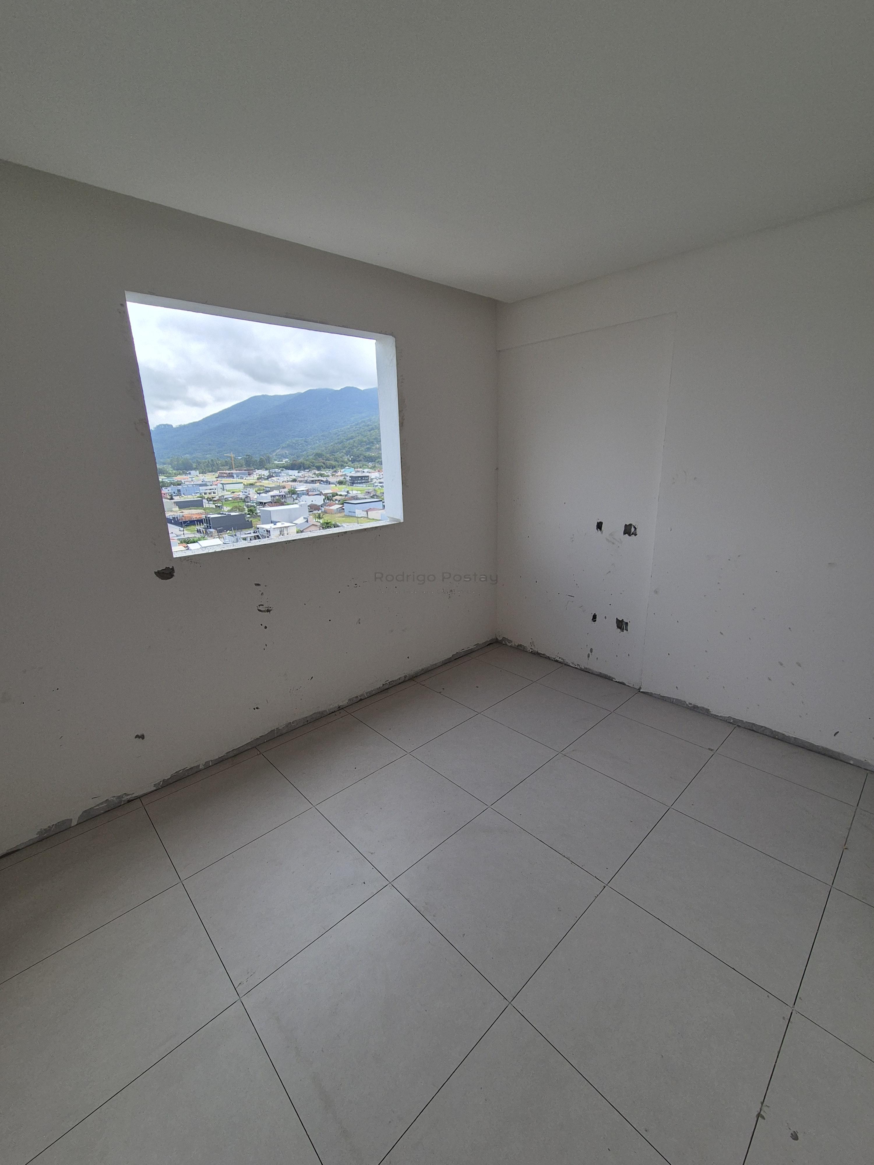 Apartamento com entrada de R$ 118 mil no Residencial Ilha dos Açores no Morretes