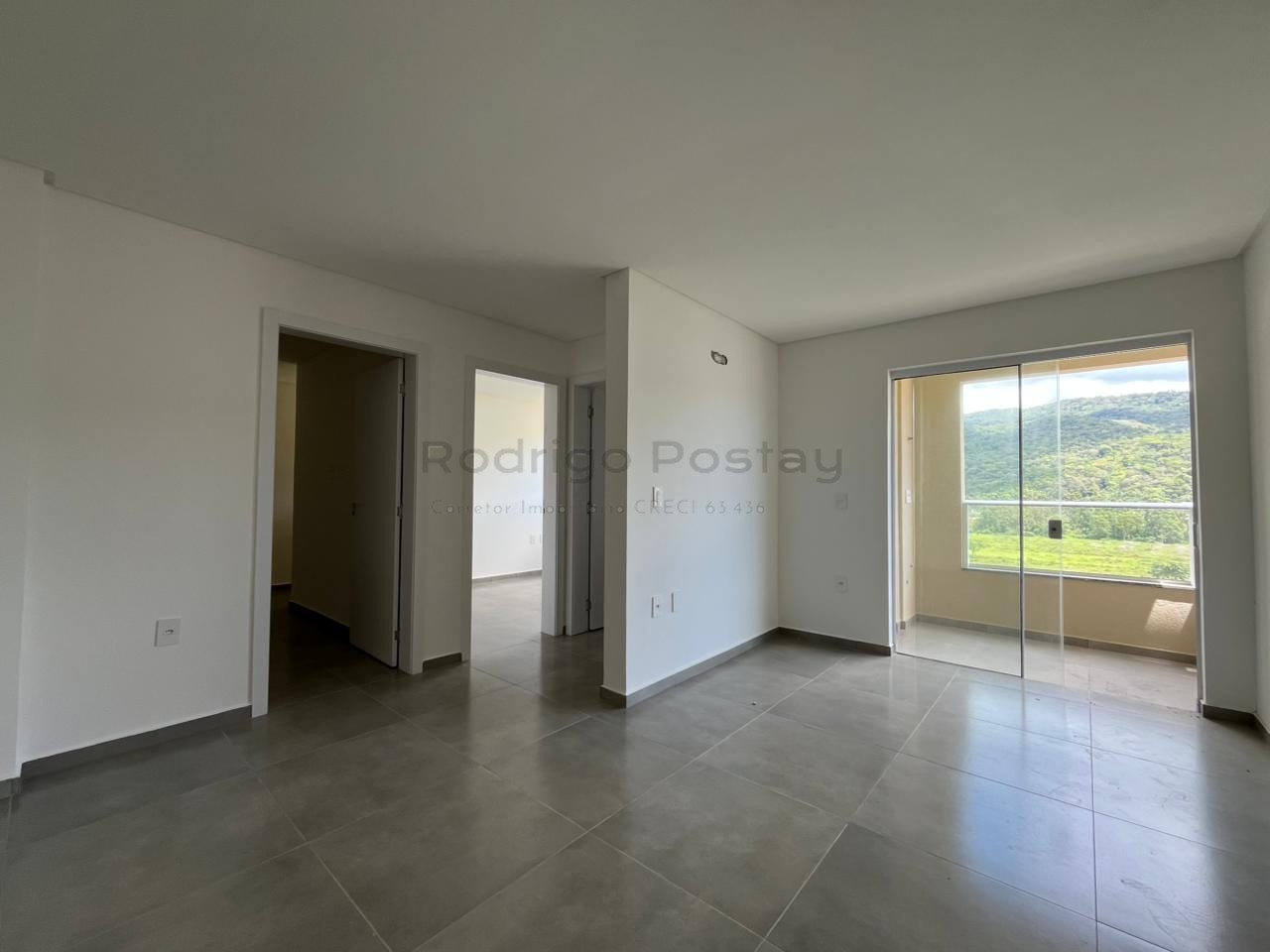 Apartamento com saldo em 100x no Residencial Sol Nascente em Itapema