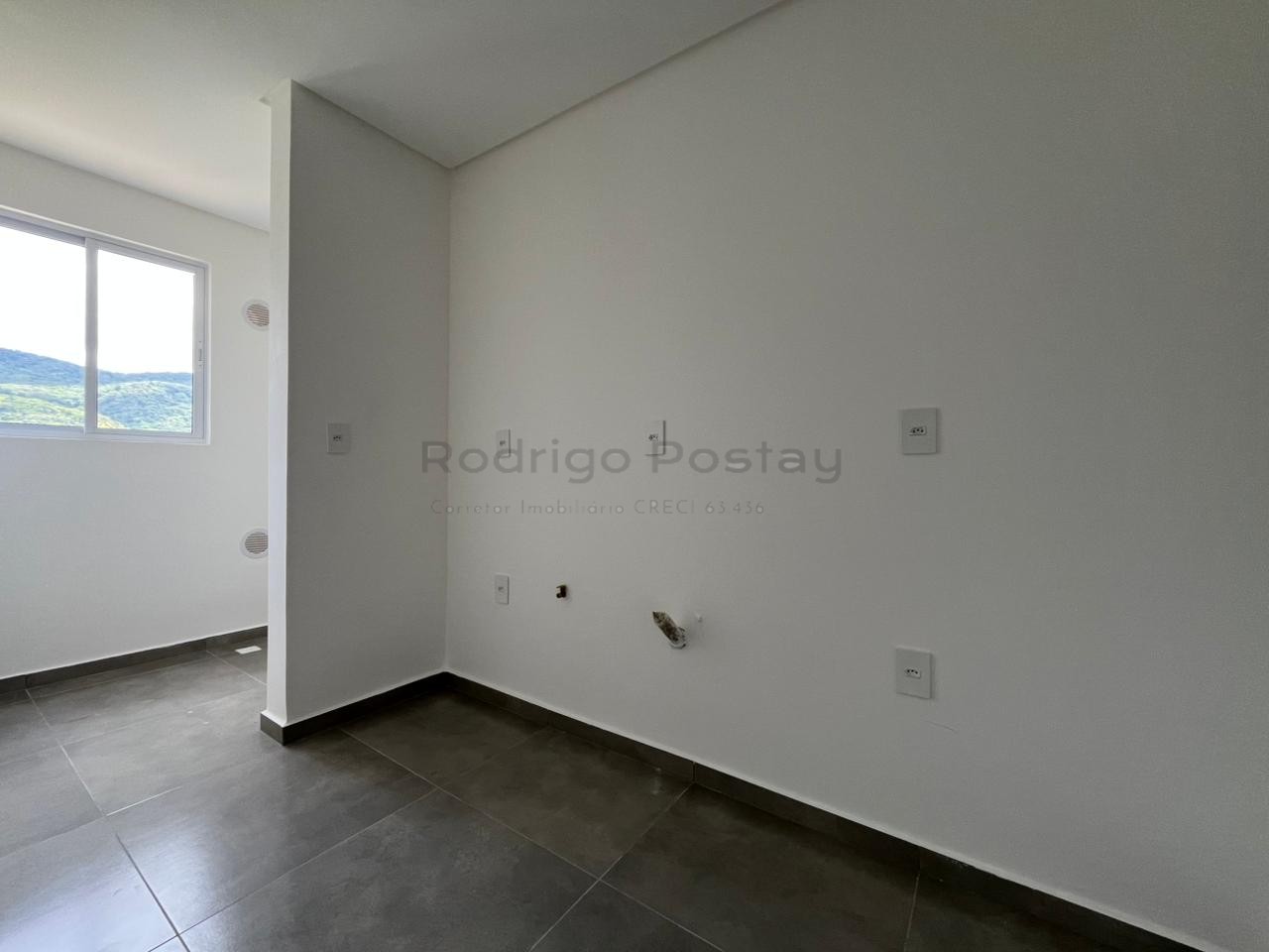 Apartamento com saldo em 100x no Residencial Sol Nascente em Itapema