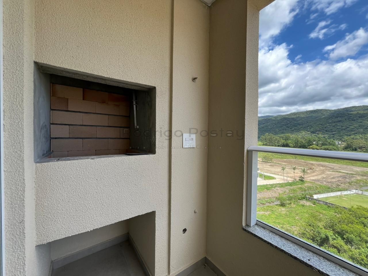 Apartamento com saldo em 100x no Residencial Sol Nascente em Itapema