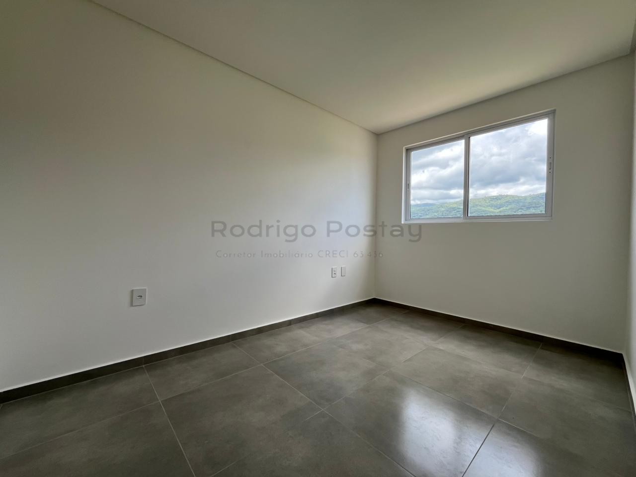 Apartamento com saldo em 100x no Residencial Sol Nascente em Itapema